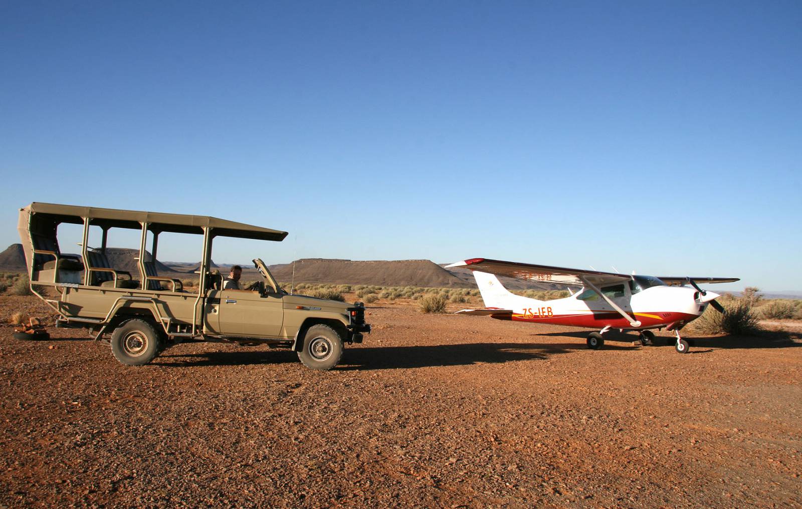 Fish River – where to stay for pilots in Namibia Symbolfoto