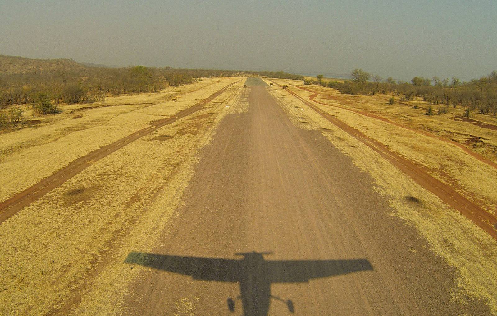 Bumi Hills – where to stay for pilots in Zimbabwe Symbolfoto