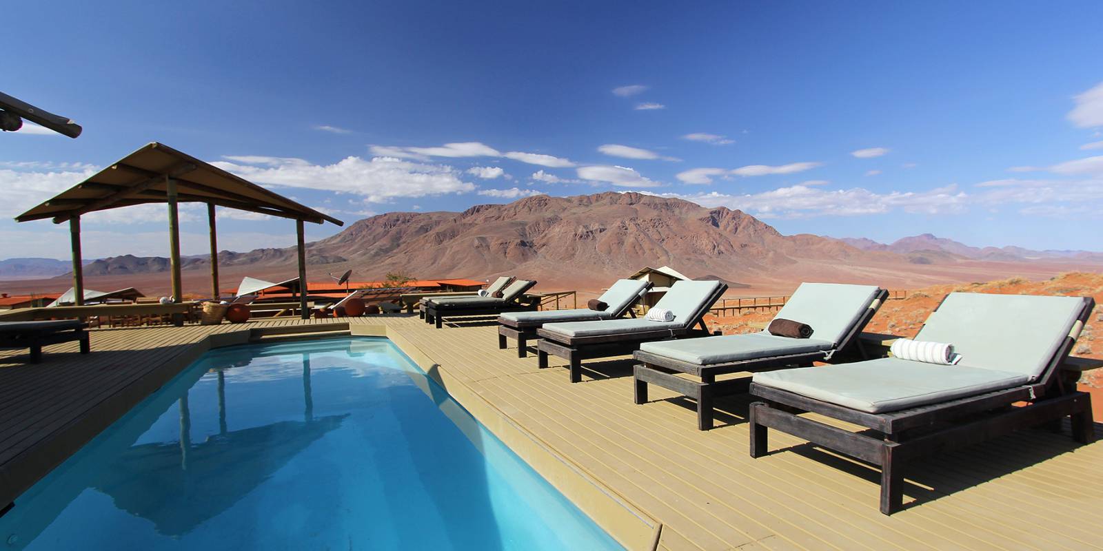 Wolwedans - where to stay for pilots in Namibia Symbolfoto