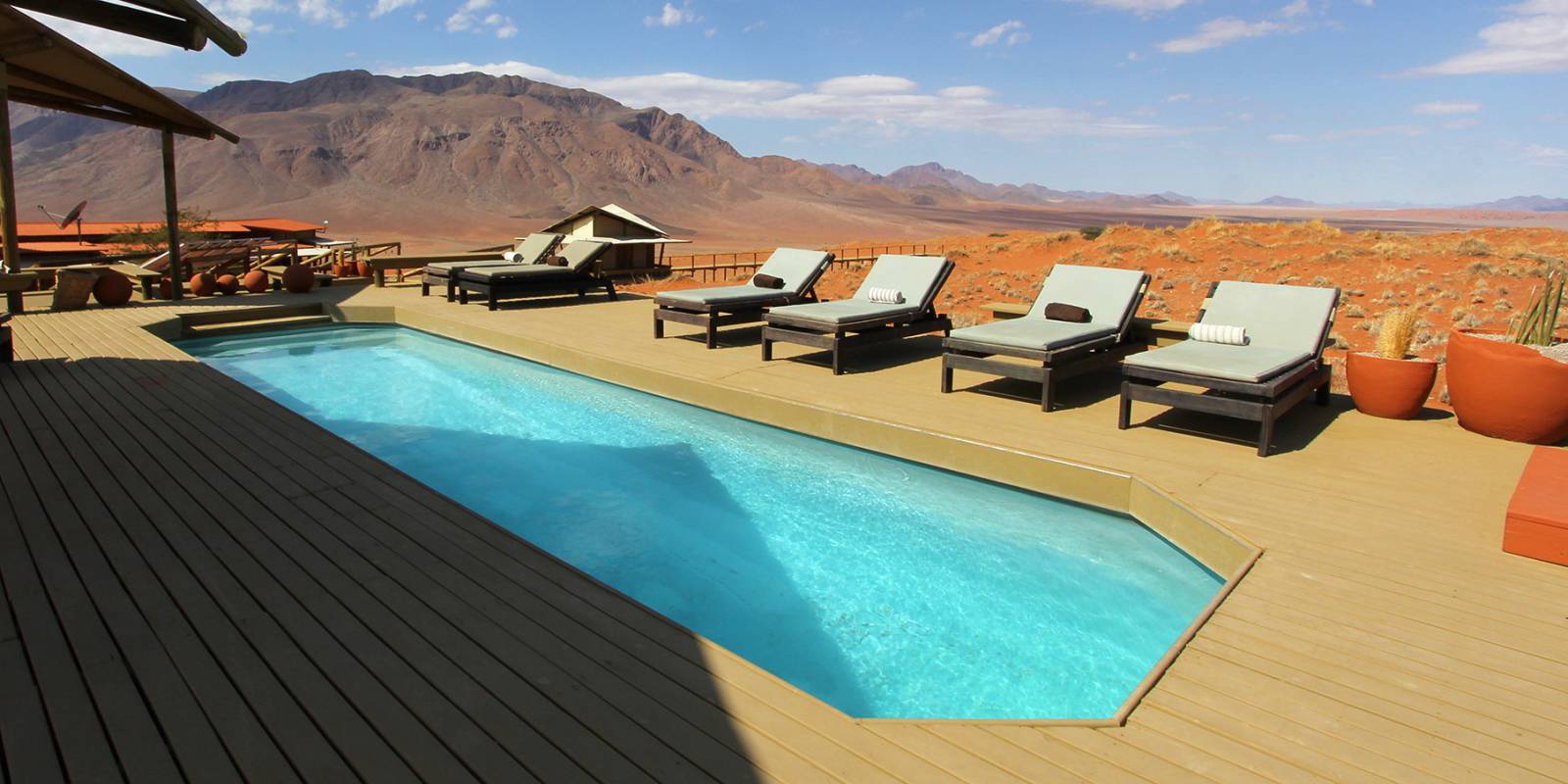 Wolwedans - where to stay for pilots in Namibia Symbolfoto