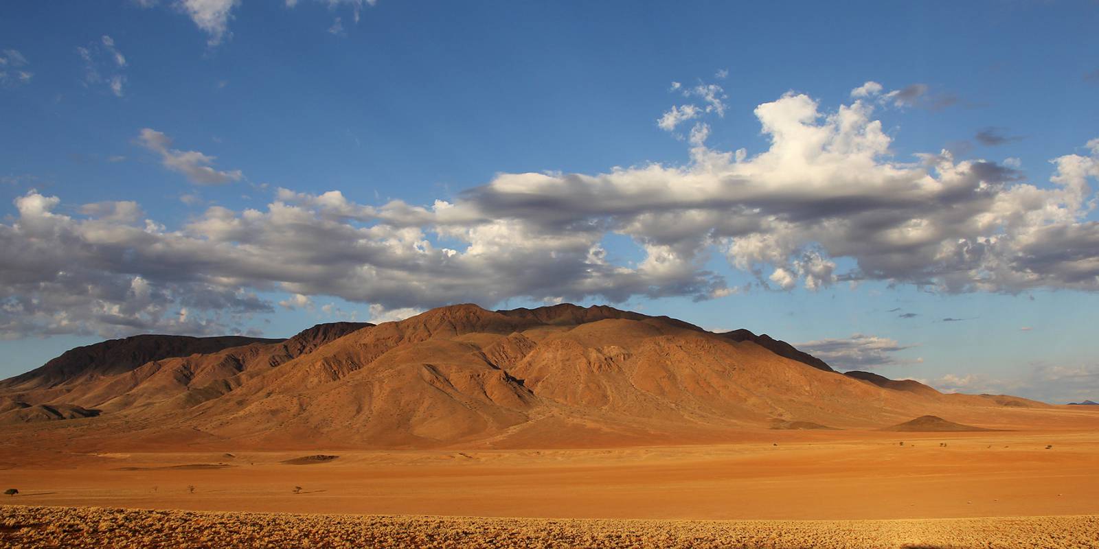 Wolwedans - where to stay for pilots in Namibia Symbolfoto